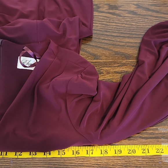 Eliza J Long Sleeve Wrap Dress Size 10 Wine Knee V Neck Stretch Drapey Ruched - Picture 10 of 14